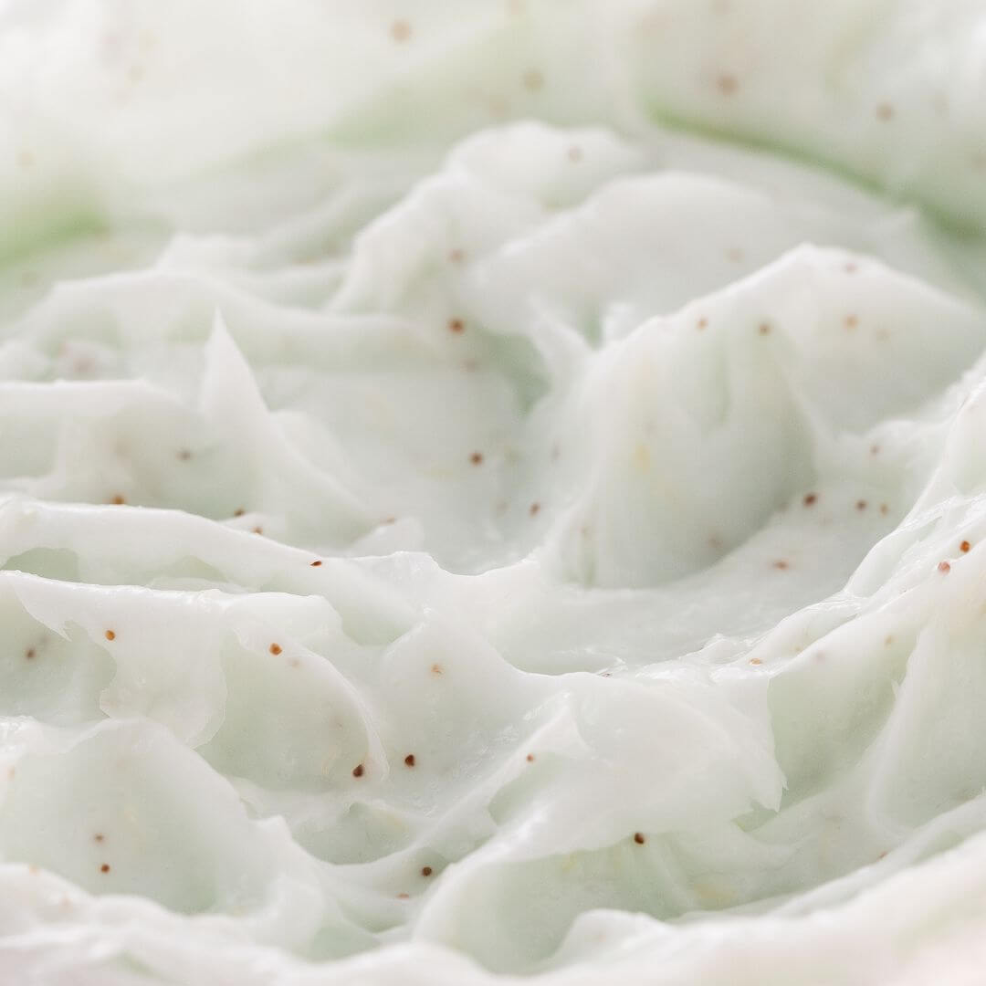 texture of epsom salt and pumice foot scrub made by organicules